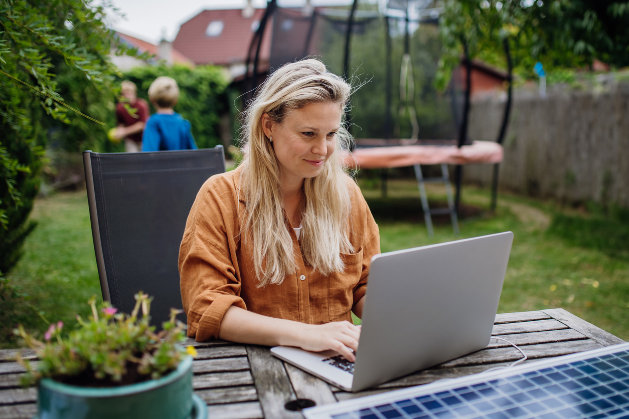 How to Set Up WiFi Outdoors | SmartMove