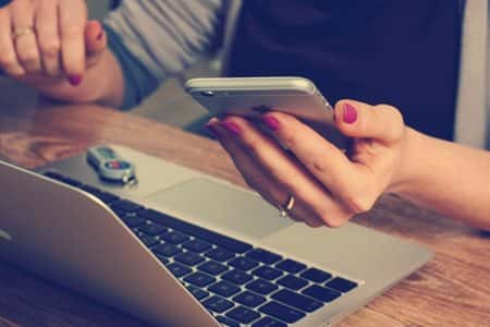 Researching moving companies for moving company scams