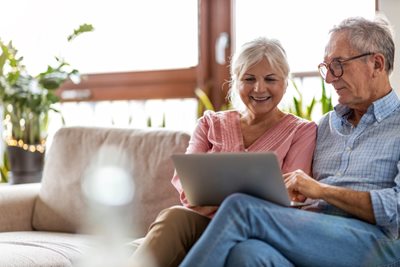 Entertainment, Phone, and Internet Discounts for Seniors